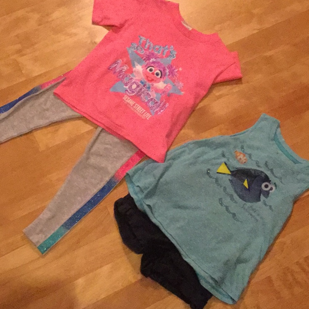 Bundle 1 tank & shorts/ 1 t-shirt & pants